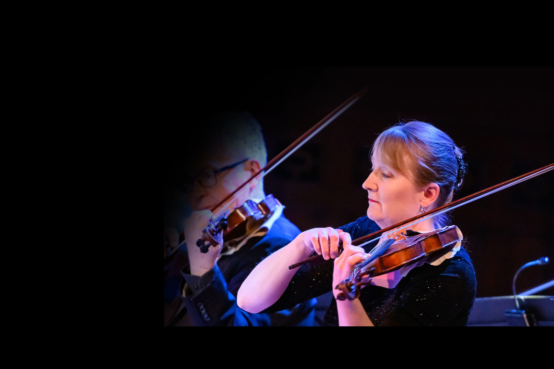 Patricia Ahern playing violin