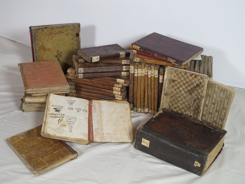 Collection of coffeehouse stories belonging to the eighteenth-century Damascus storyteller Ar-Rabbat.